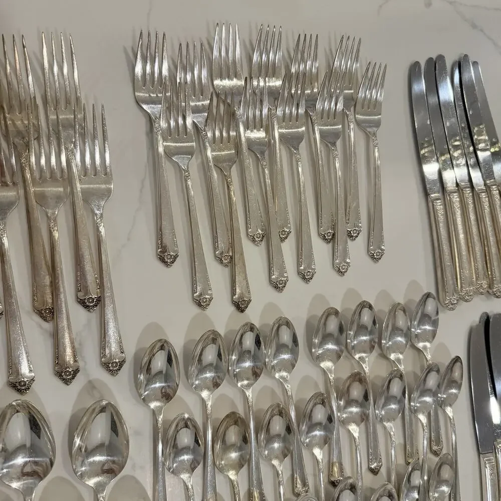 72pc International Silver Rogers Bros Silverplate 1950 Starlight Flatware Set 12